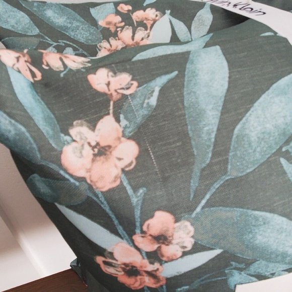 CALVIN KLEIN Green Throw Pillow 2 pc SET 18" - Picture 4 of 8